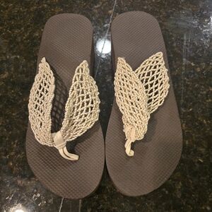 Women's Brown and Tan Sandals Nwot